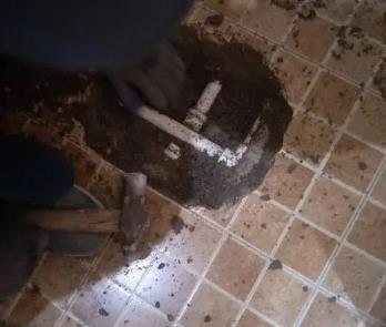 福建卫生间漏水维修公司为您分享下卫生间渗水如何处理及注意事项